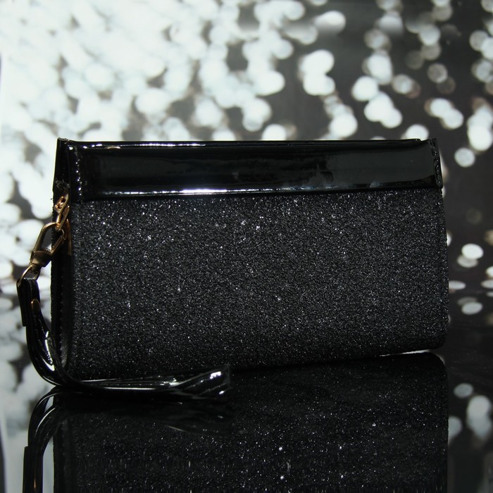 Клатч женский, отдел с перегородкой на молнии, с ручкой, цвет чёрный