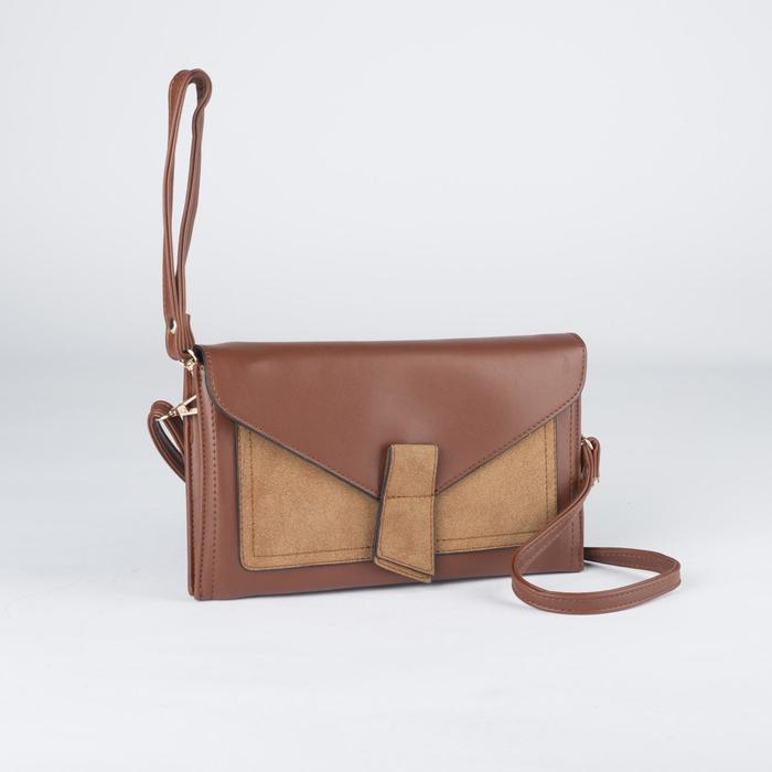 Клатч женский, 3 отдела на молнии, наружный карман, с ручкой, регулируемый ремень, цвет коричневый