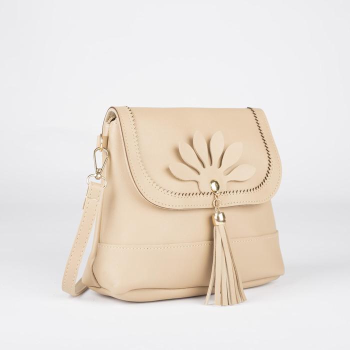 Сумка женская, отдел на молнии, наружный карман, регулируемый ремень, цвет бежевый