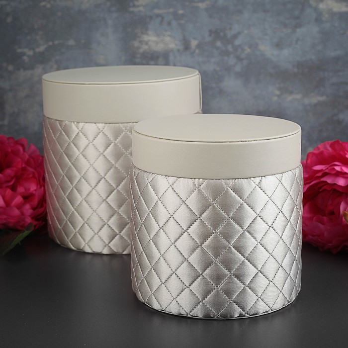 Набор коробок 2в1, 18 х 18 х 19 - 15,5 х 15,5 х 16 см