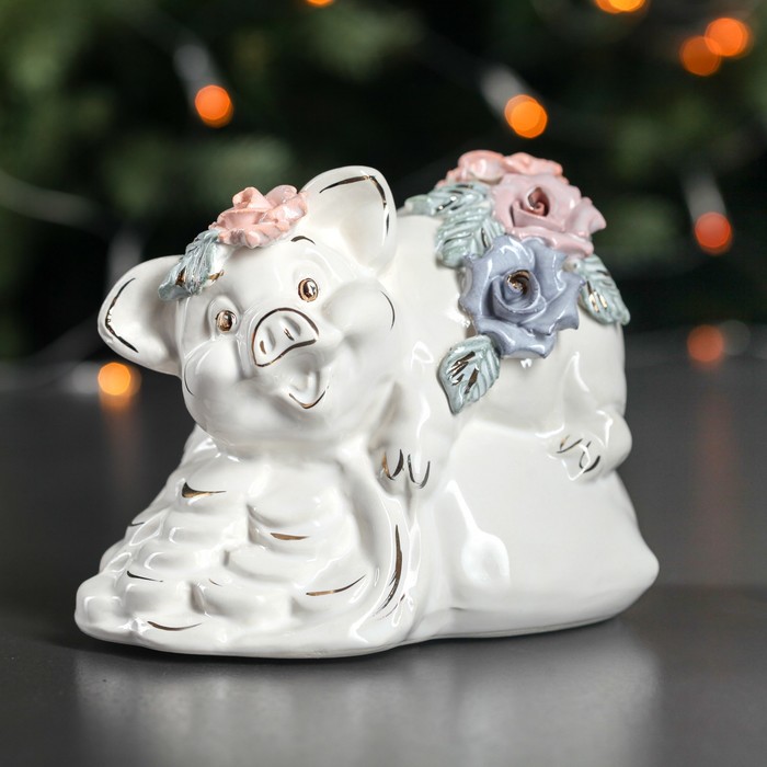 Копилка "Свинка на мешке" белая лепка