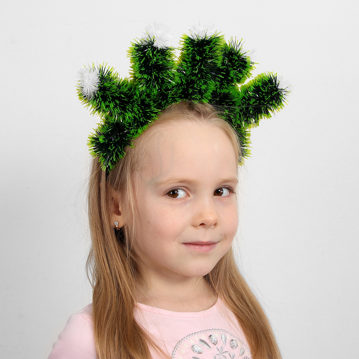 Кокошник "Елочки зеленые с белыми шариками