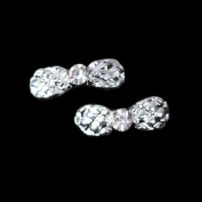 Декоративный элемент для ногтей «Бантик со стразами», объёмный, 0,7x0,2см, 2шт, цвет серебристый