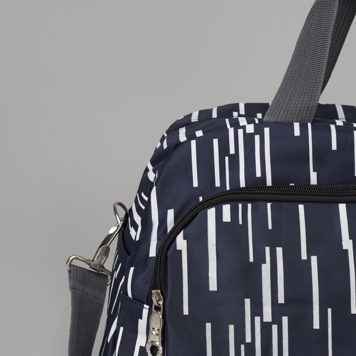 Сумка спортивная "Линии", отдел на молнии, 3 наружных кармана, длинный ремень, цвет тёмно-синий