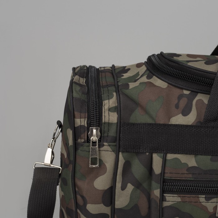 Сумка спортивная "Камуфляж", отдел на молнии, 4 наружных кармана, длинный ремень, принт милитари