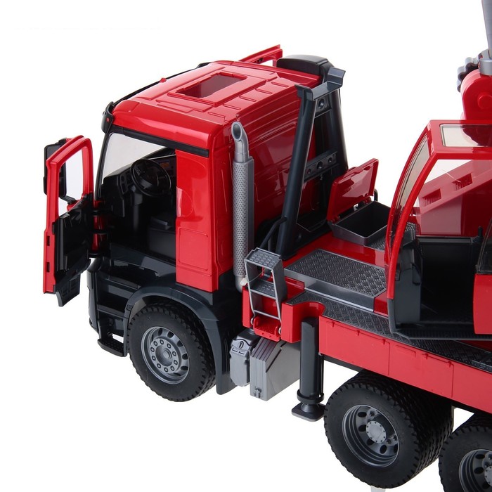 Машинка MB Arocs "Пожарная машина-автокран", со световыми и звуковыми эффектами, и модулем