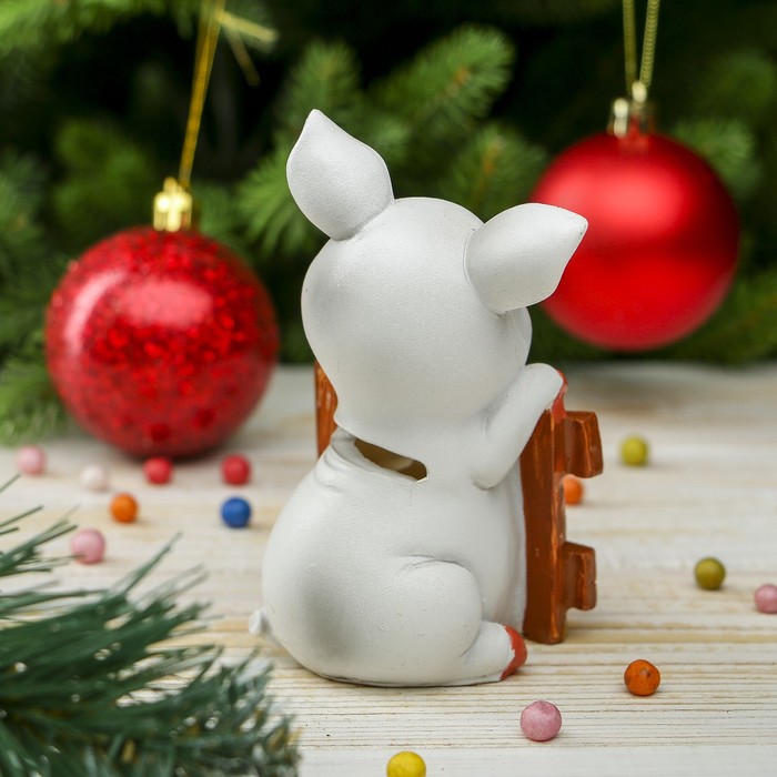 Копилка полистоун "Маленький поросёнок у заборчика - Удачи" 11,5х7,1х7,1 см