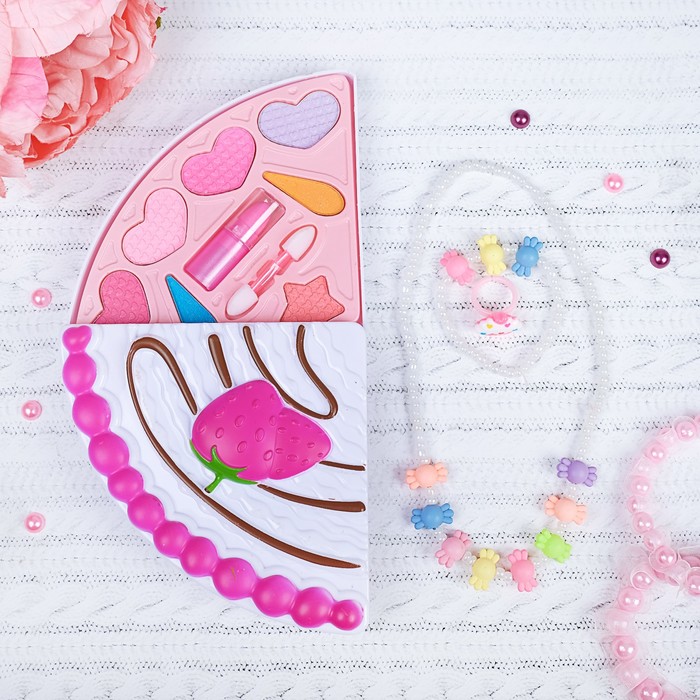 Набор детской косметики и аксессуаров "Сладкое настроение"