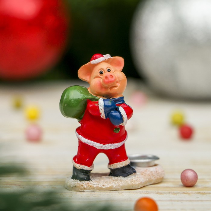 Сувенир полистоун  "Поросёнок Дед Мороз" 5х4х2,5 см