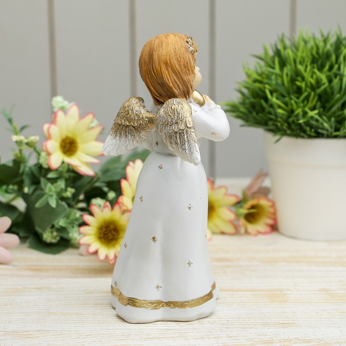 Сувенир полистоун "Ангелочек в белом платье с золотым воротником с сердцем" 14,5х6,5х7 см