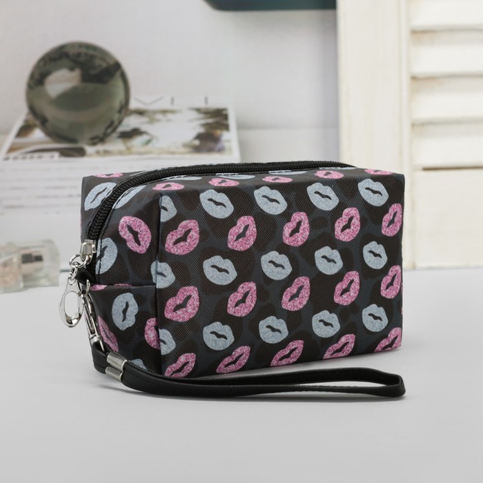 Косметичка дорожная "Губки", отдел на молнии, ручка, цвет чёрный