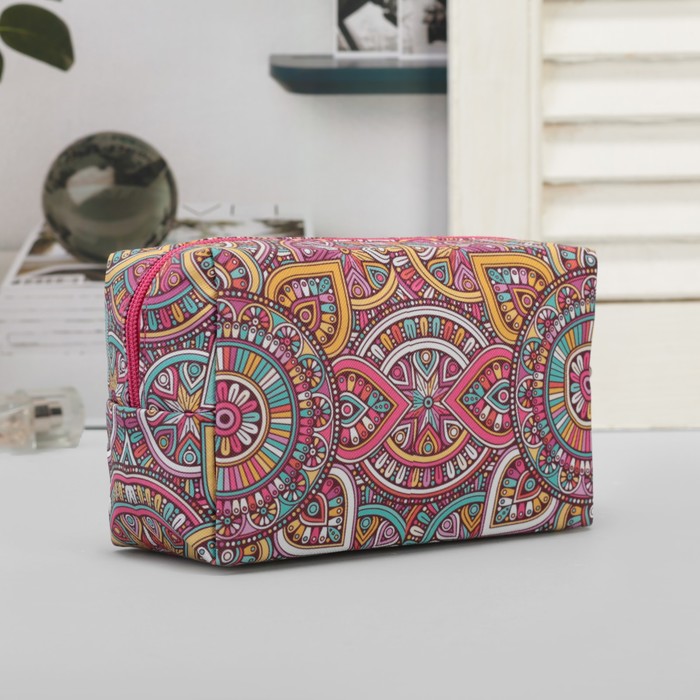 Косметичка дорожная "Узор", отдел на молнии, ручка, цвет малиновый