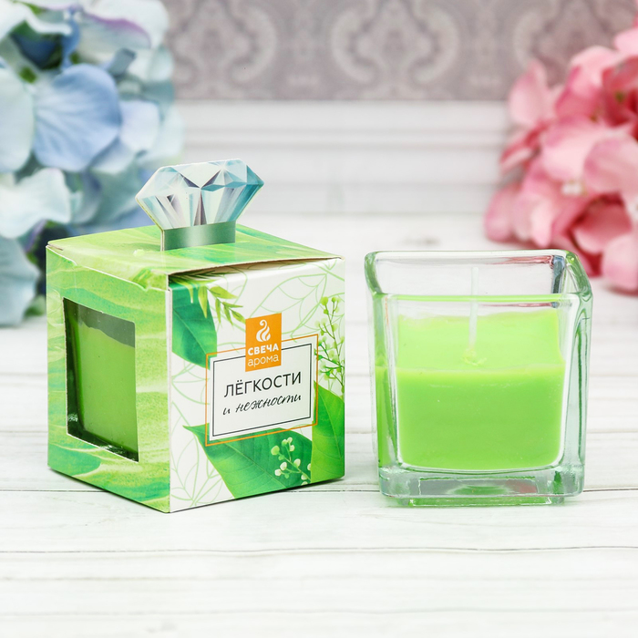 Свеча арома в квадратном стакане "Легкости и нежности"