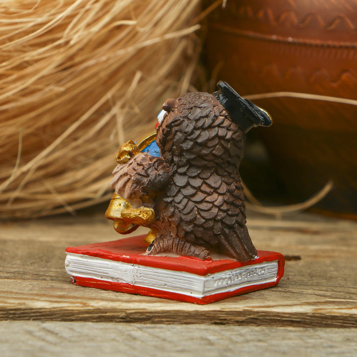 Фигурка "Удачи выпускнику!"