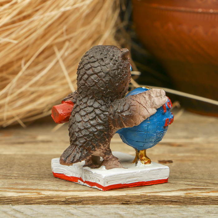 Фигурка "Успехов выпускнику!"