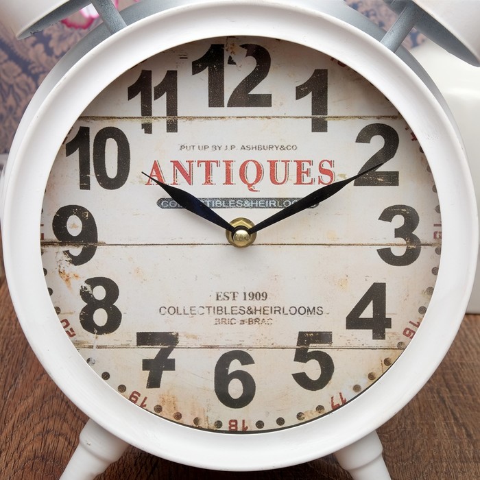 Часы настольные Лофт, в виде Будильника белые d=21, 9.5*22.5*33 см