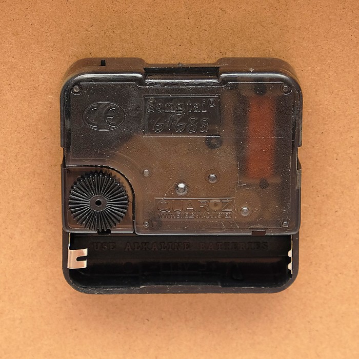 Часы настольные Лофт, в виде Будильника белые d=21, 9.5*22.5*33 см