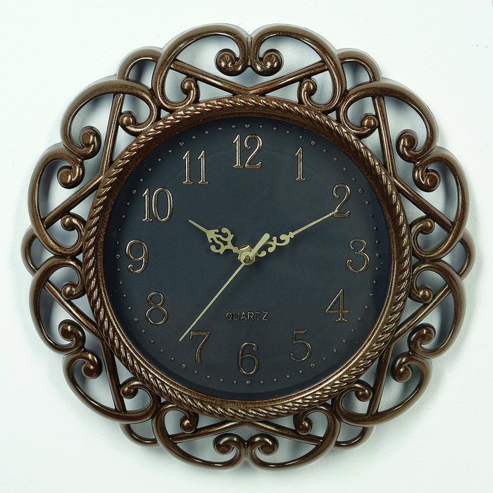 Часы настенные «Классика», круглые, витые, коричневые, с золотым напылением d=30 см