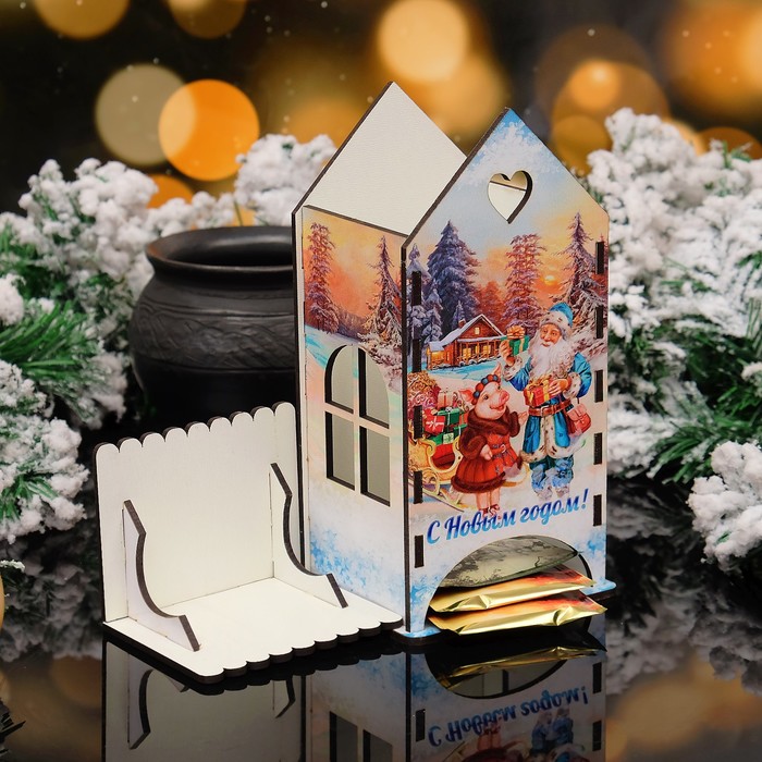Чайный домик «Хрюша и Дед Мороз», 9,3×9,3×20 см