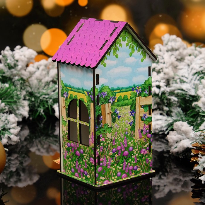 Чайный домик «Хрюша в травке», 9,3×9,3×20 см