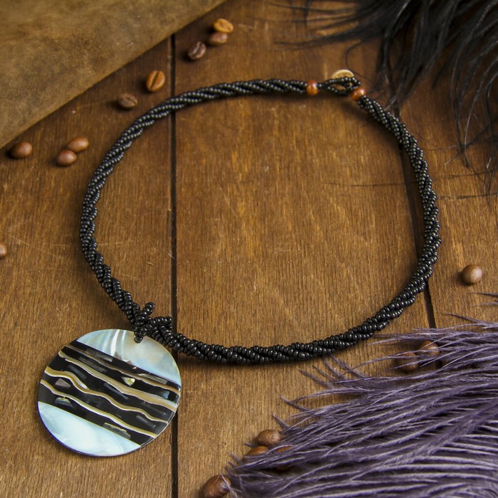 Колье "Чёрное и белое" 27х5х0,5 см
