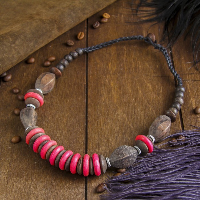 Колье "Красный амулет" 27х5х0,5 см