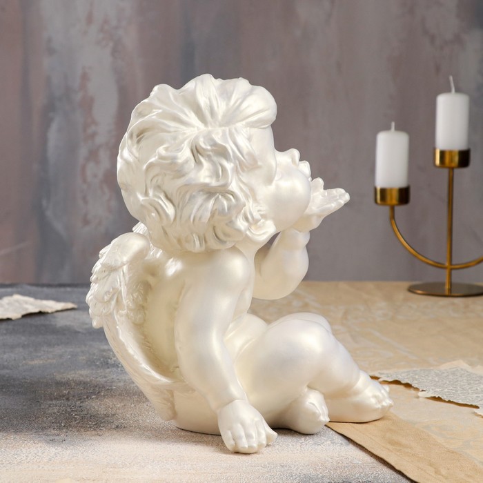 Статуэтка "Ангел поцелуй", перламутр