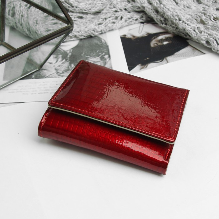 Кошелёк женский, 2 отдела, для карт, наружный карман, цвет красный