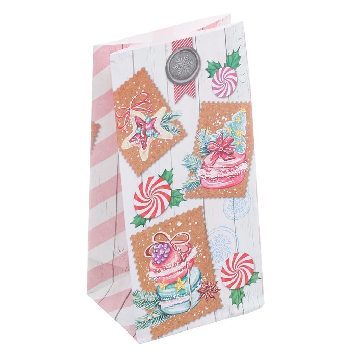 Пакет подарочный без ручек «Вкусняшки», 10 × 19,5 × 7 см