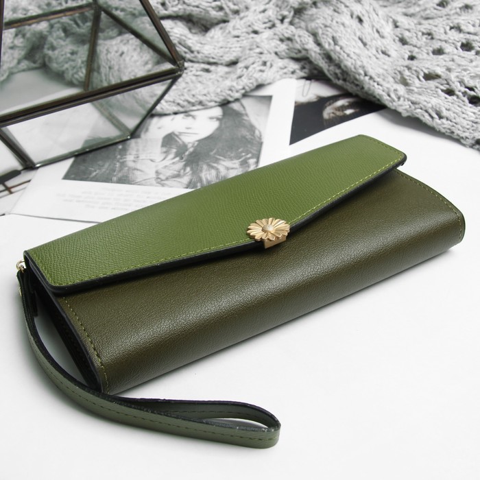 Кошелёк женский, 2 отдела, для карт, для монет, на клапане, цвет зелёный