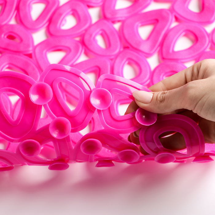 Коврик для ванны "Фигурки" 65x35 см, цвет МИКС