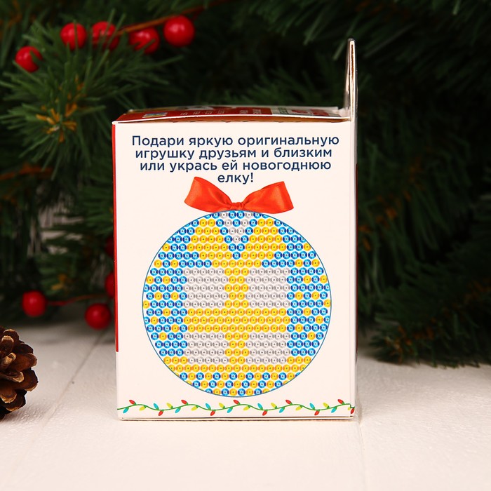 Новогодний шар "С Новым годом" Гадкий Я с пайетками + крепления + лента + мини-открытка