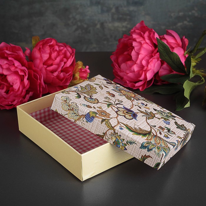 Коробка подарочная 17,5 х 13,5 х 4,5 см