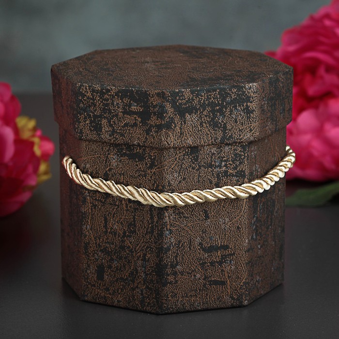 Коробка подарочная 11 х 11 х 11 см