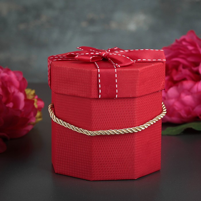 Коробка подарочная 11 х 11 х 11 см