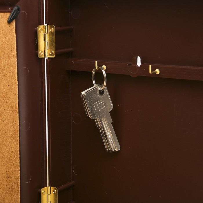 Ключница "Нежность" Орех 26х31х4,5 см