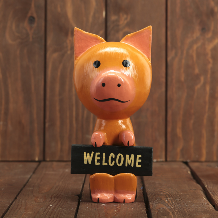 Сувенир дерево "Свинка с табличкой" 9х8,5х20 см