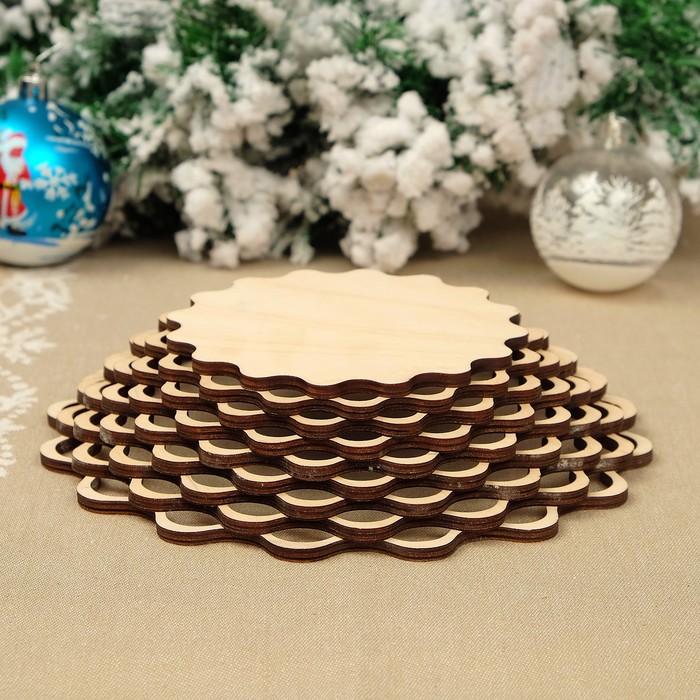 Сухарница «Хрюши играют в снежки», 19,5×19,5×4 см