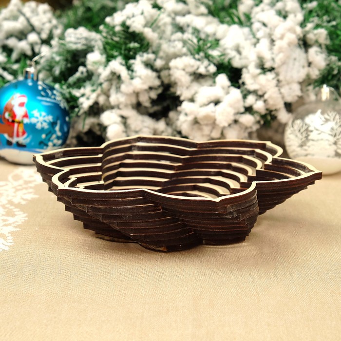 Сухарница «Хрюши играют в снежки», 19×19×4 см