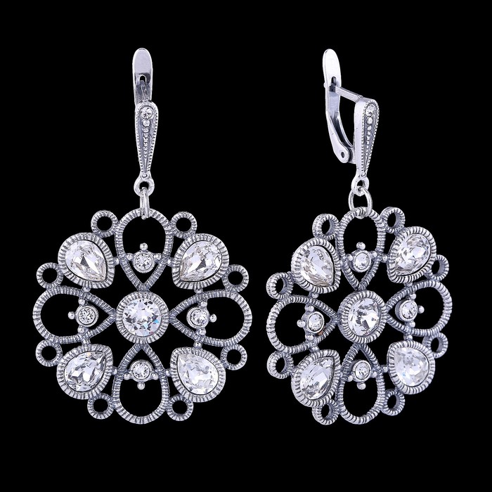 Серьги "Мануоко", цвет белый в чернёном серебре