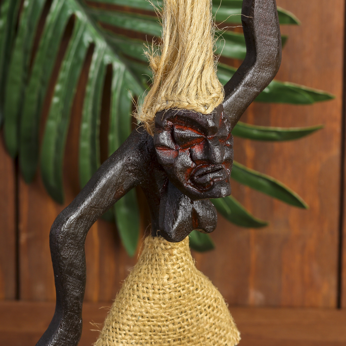 Сувенир дерево "Абориген женщина" 15х7х5 см