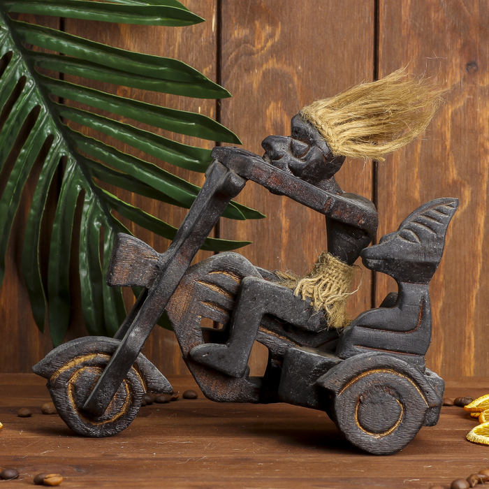 Сувенир дерево "Абориген на мотоцикле с ребёнком" 16х20х10 см