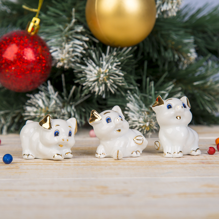 Сувенир керамика "Хрюшка-свинюшка" белая с золотом МИКС 5,5х4х4,5 см
