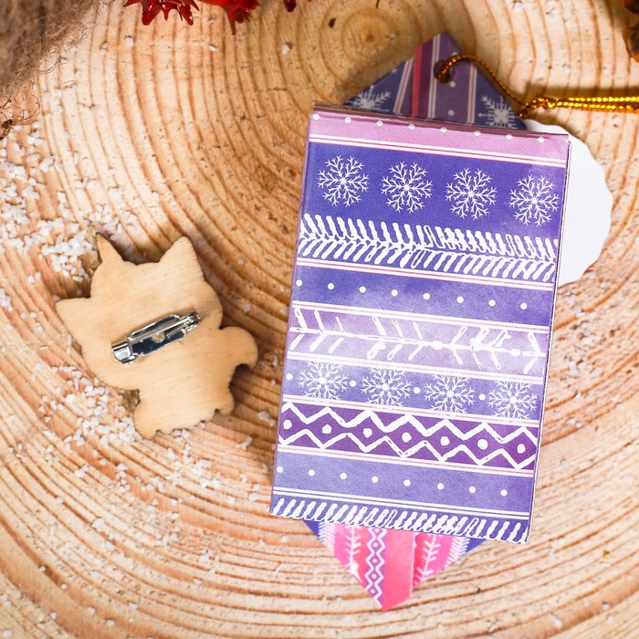 Новогодний значок "Единорог"