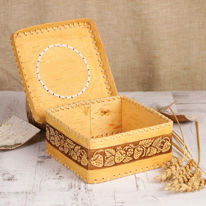 Шкатулка «Земляничка», 15×15×7 см, береста