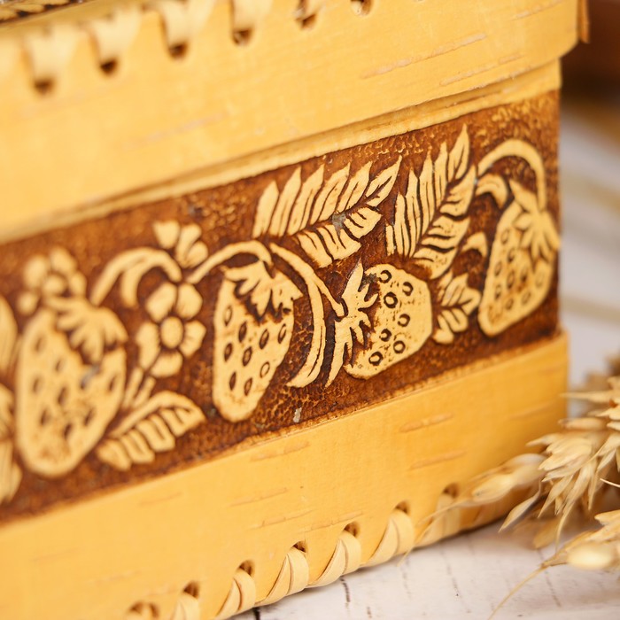 Шкатулка «Земляничка», 15×15×7 см, береста