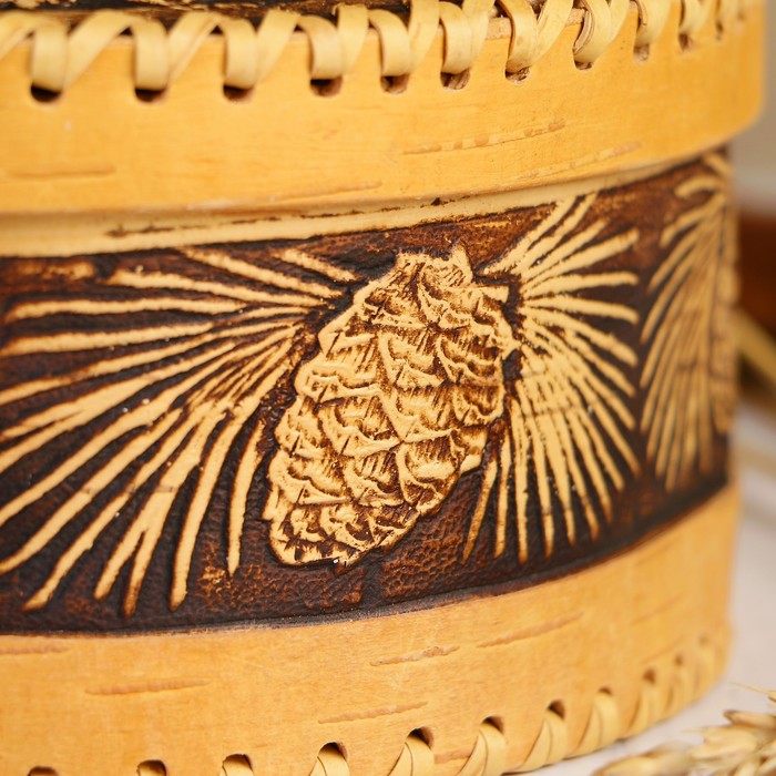 Шкатулка «Медведь», 18,5×18,5×8 см, береста