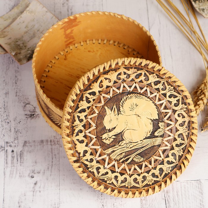 Шкатулка «Белочка», 18,5×18,5×8 см, береста