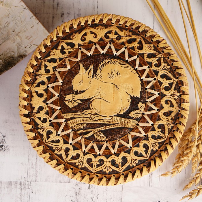 Шкатулка «Белочка», 18,5×18,5×8 см, береста