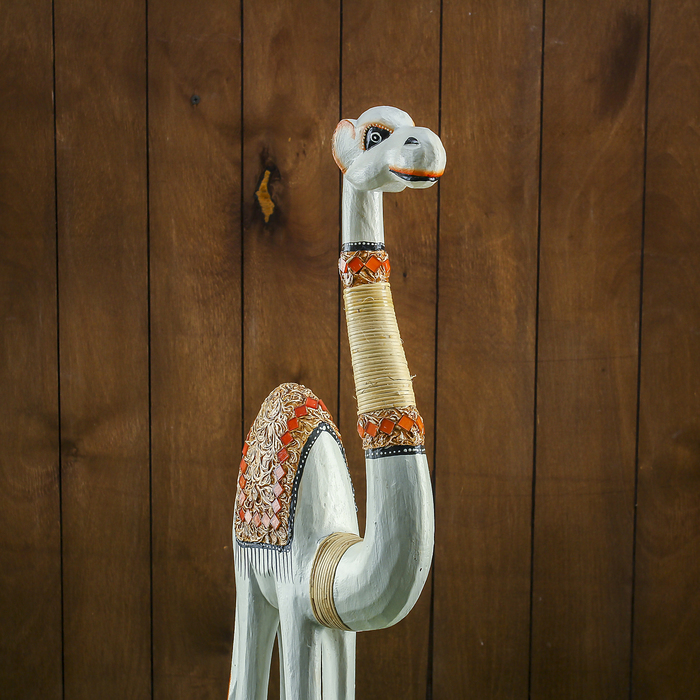 Сувенир дерево "Светлый верблюд" 26х12х80 см